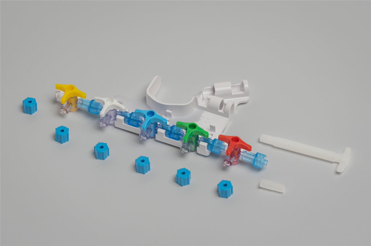 5 Multicolor stopcock on manifold Support